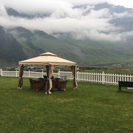 Hotel Golden Heritage Pahalgām Dış mekan fotoğraf