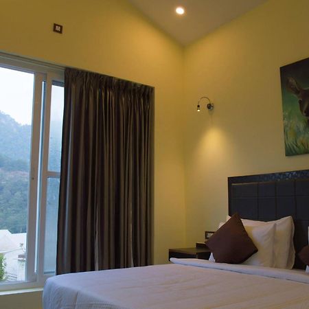 Hotel Golden Heritage Pahalgām Dış mekan fotoğraf