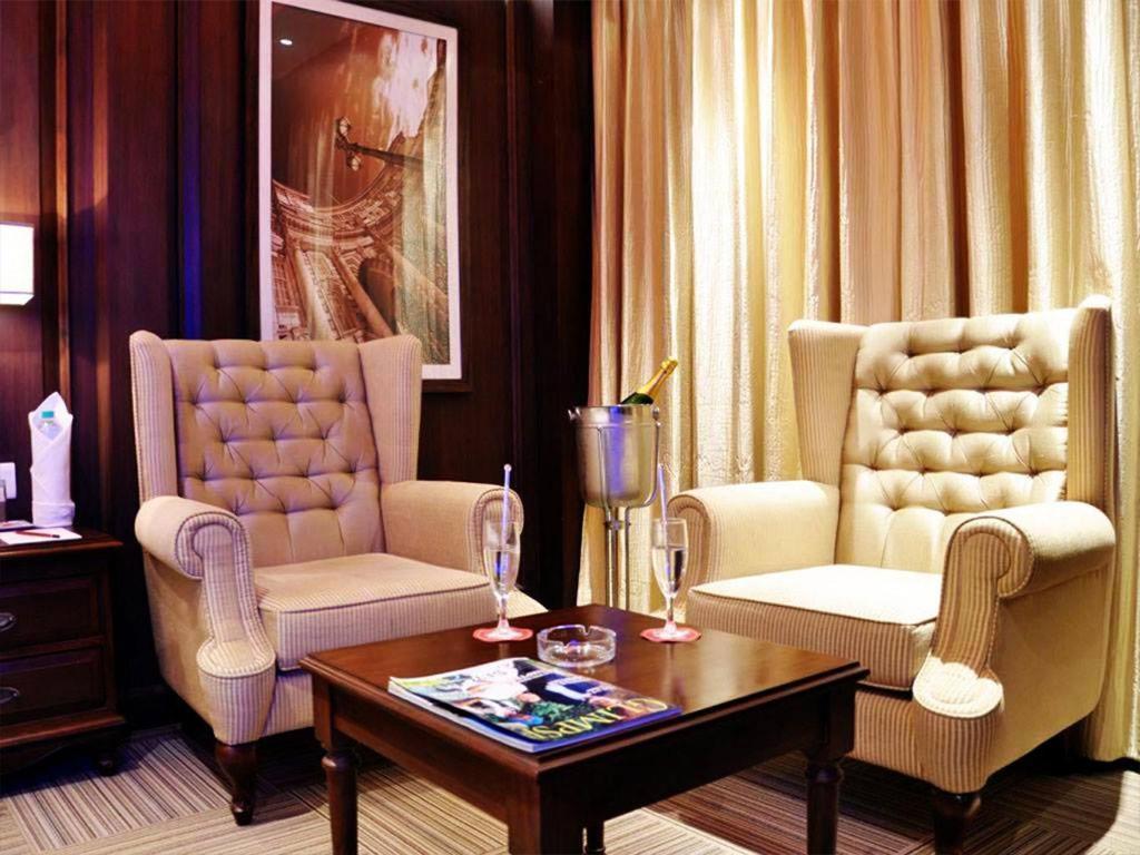 Hotel Golden Heritage Pahalgām Dış mekan fotoğraf